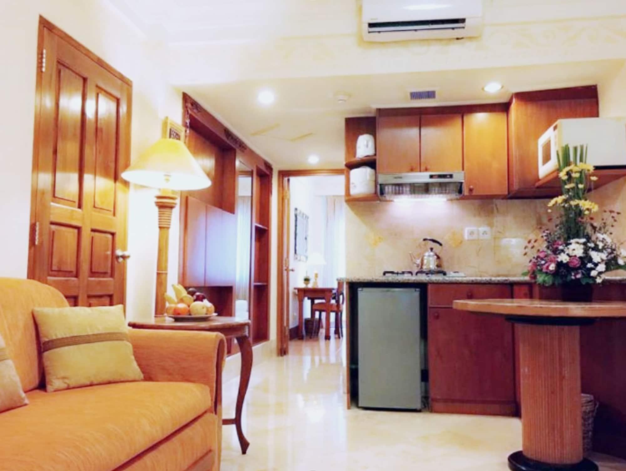 บาหลีคลับสูท&จายาการ์ตาบาหลี Hotel เลอกีอัน ภายนอก รูปภาพ