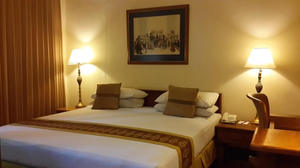 บาหลีคลับสูท&จายาการ์ตาบาหลี Hotel เลอกีอัน ภายนอก รูปภาพ