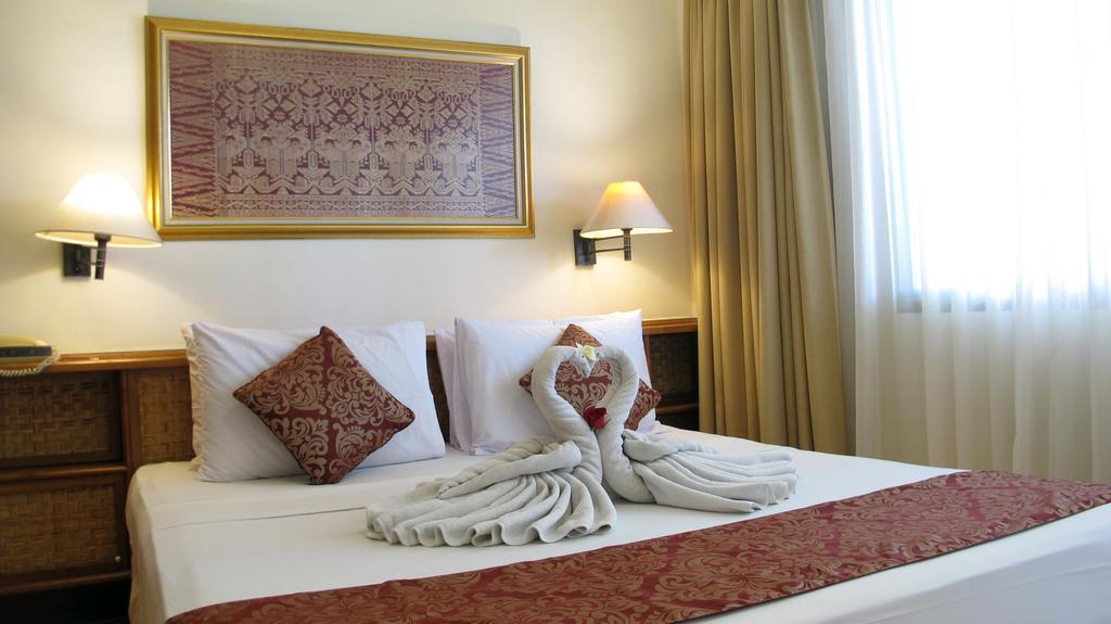บาหลีคลับสูท&จายาการ์ตาบาหลี Hotel เลอกีอัน ภายนอก รูปภาพ
