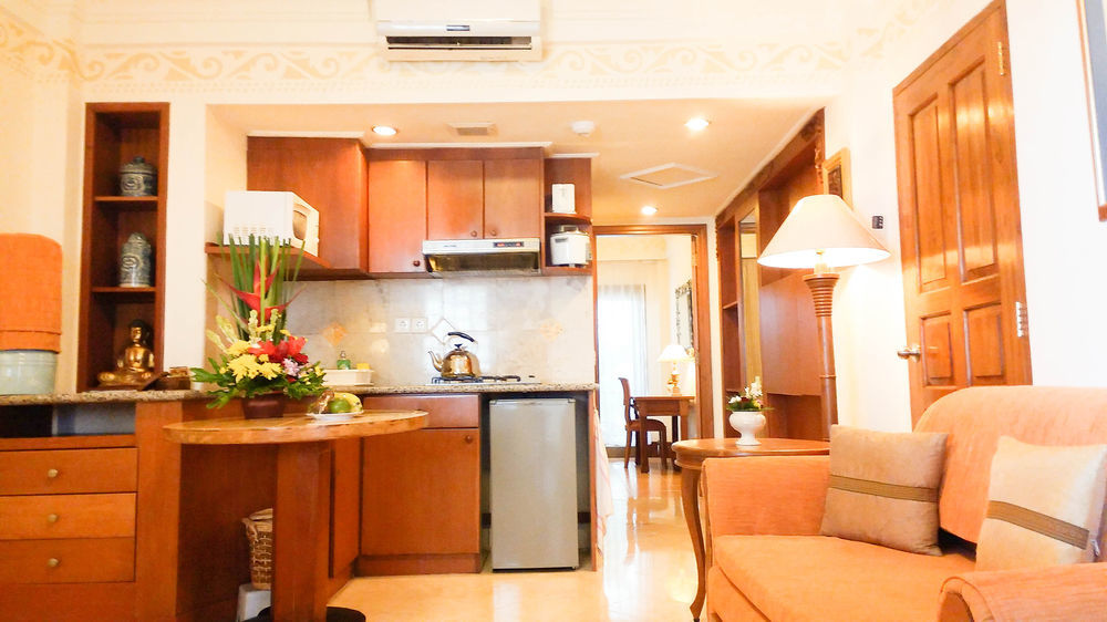 บาหลีคลับสูท&จายาการ์ตาบาหลี Hotel เลอกีอัน ภายนอก รูปภาพ