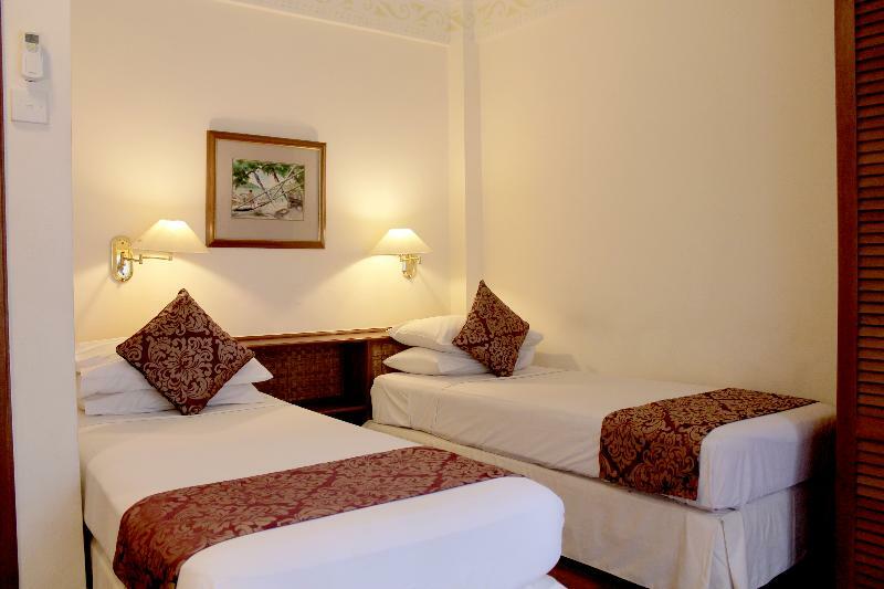 บาหลีคลับสูท&จายาการ์ตาบาหลี Hotel เลอกีอัน ภายนอก รูปภาพ